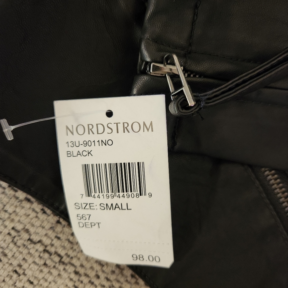 NwT Blank NYC Tailored Vegan Leather Biker Moto Jacket Black Size Small - Picture 9 of 14